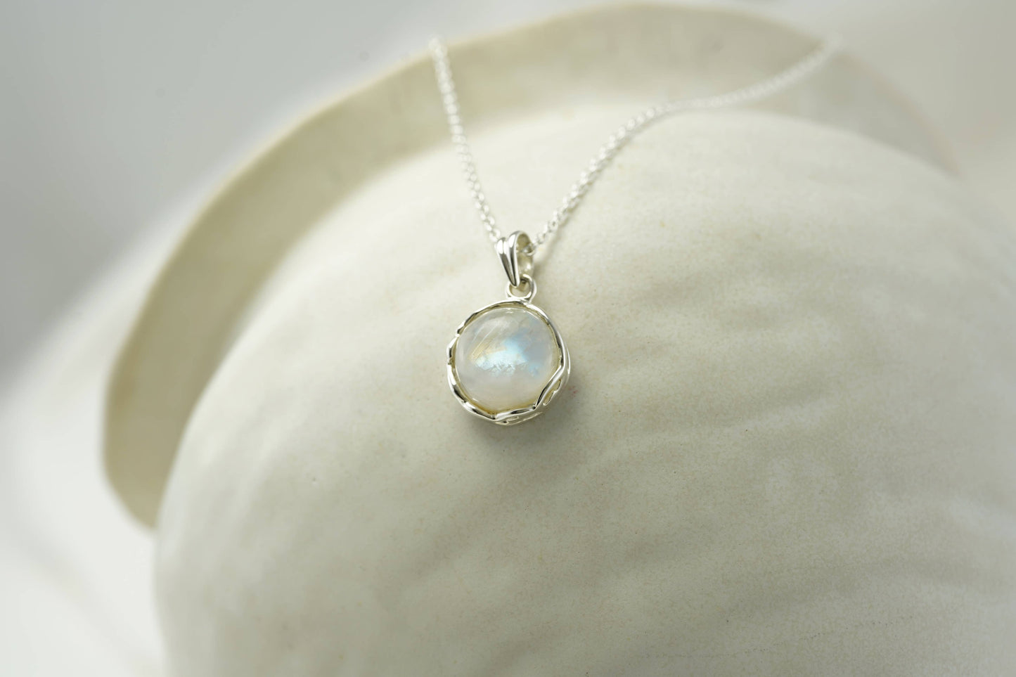 Sterling Silver Moonstone Round Pendant